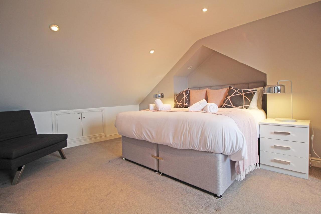 Queens Road - Luxury Spacious Home In Chester Christleton Bagian luar foto